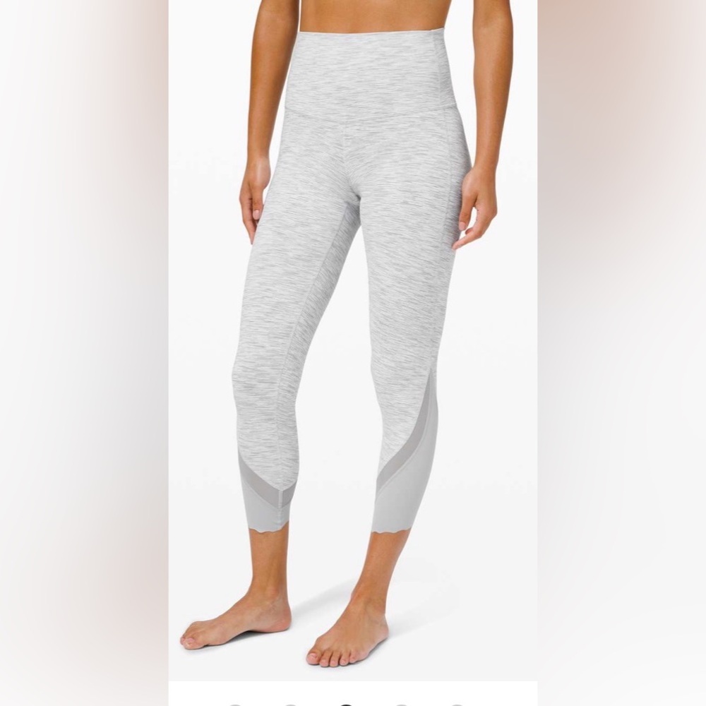 Lululemon Wunder Under High Rise Scalloped Hem Crop 23” Light Gray, Size 4